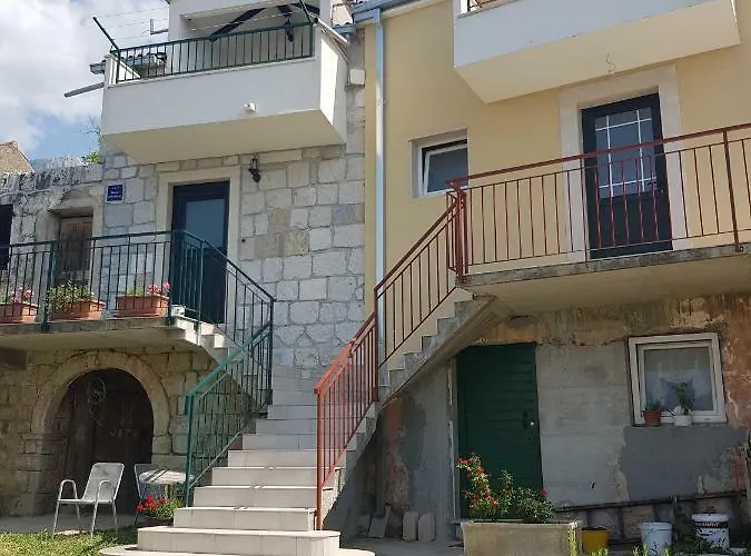 Kuca Za Odmor Batinic Prázdninový dům *