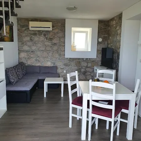 Kuca Za Odmor Batinic Tatil Evi